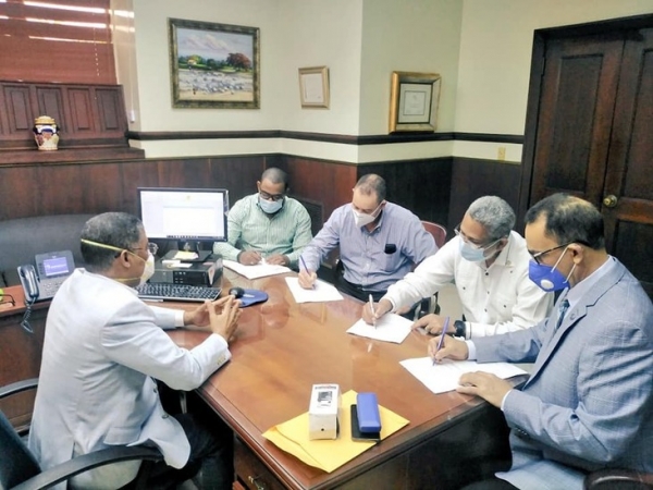 Firman la compra del local de la Delegación Provincia Santo Domingo