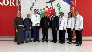 Presidente Nacional del CODIA asiste a conferencia “Educación, Juventud y Esperanza” junto al Cardenal Sturla en la UCNE
